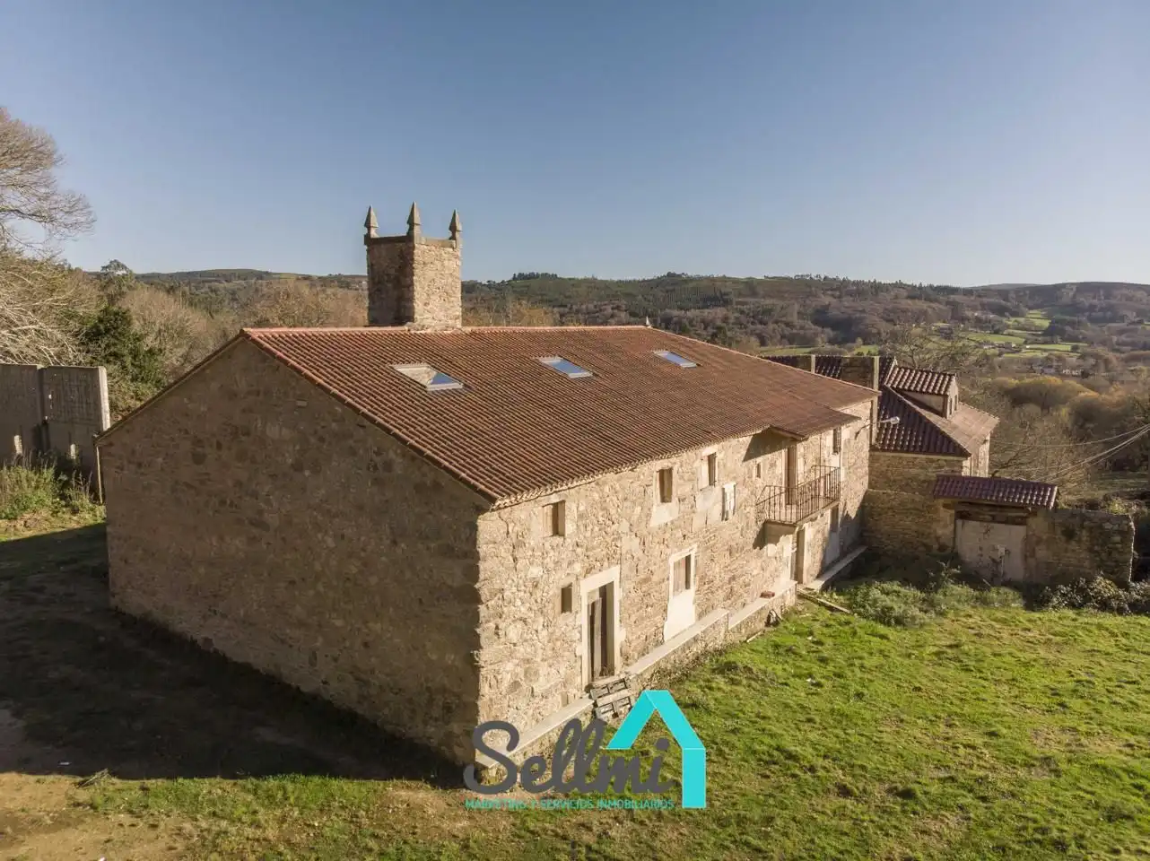 Vista exterior de Casa o xalet en venda en Toques amb Jardí privat i Balcó