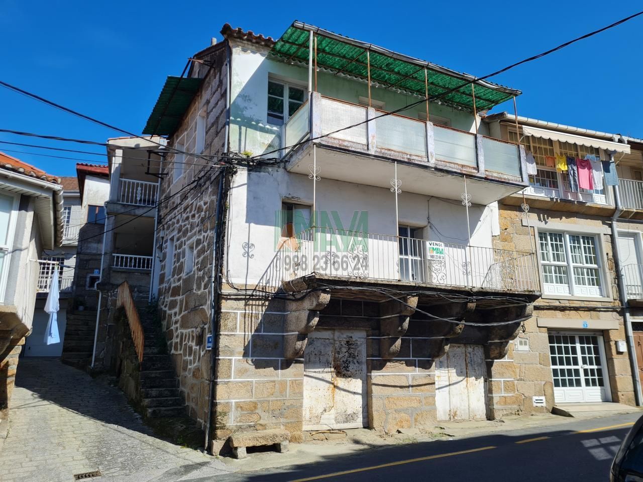 Vista exterior de Casa o chalet en venta en San Cibrao das Viñas con Terraza y Balcón