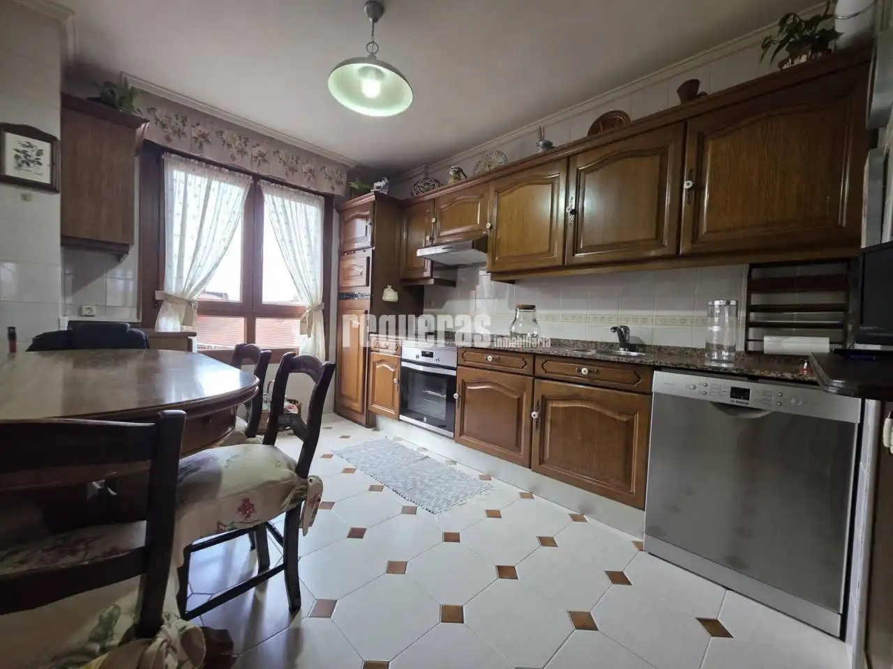 Küche von Wohnung zur Miete in Centro