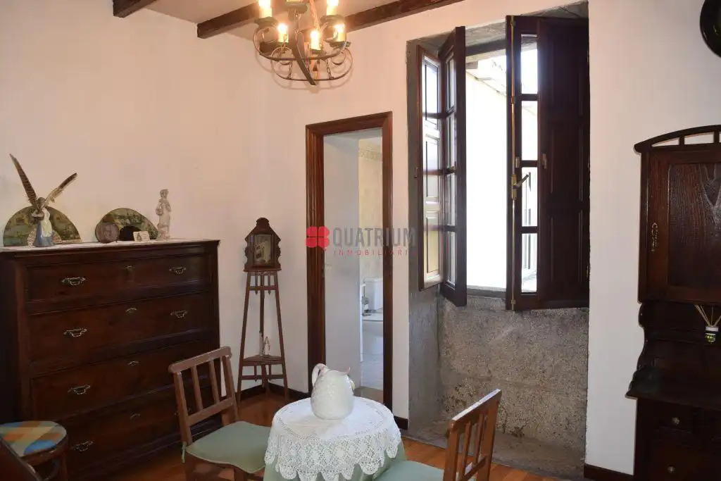 Casa o xalet en venda en Santiago de Compostela  amb Jardí privat