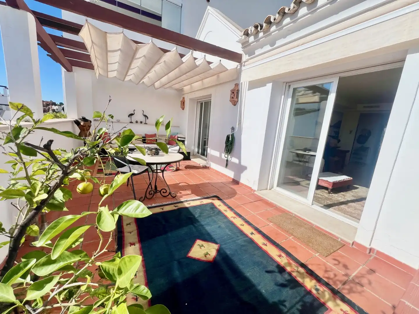 Terrasse von Wohnungen zur Miete in Marbella mit Klimaanlage, Terrasse und Schwimmbad