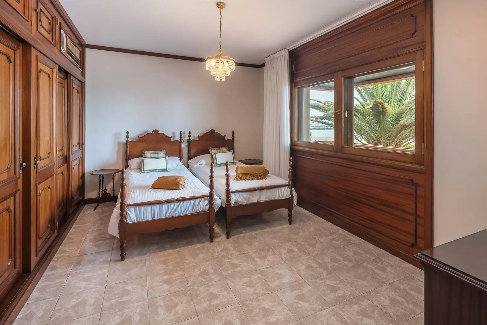 Dormitori de Casa o xalet en venda en Las Palmas de Gran Canaria amb Aire condicionat, Jardí privat i Terrassa