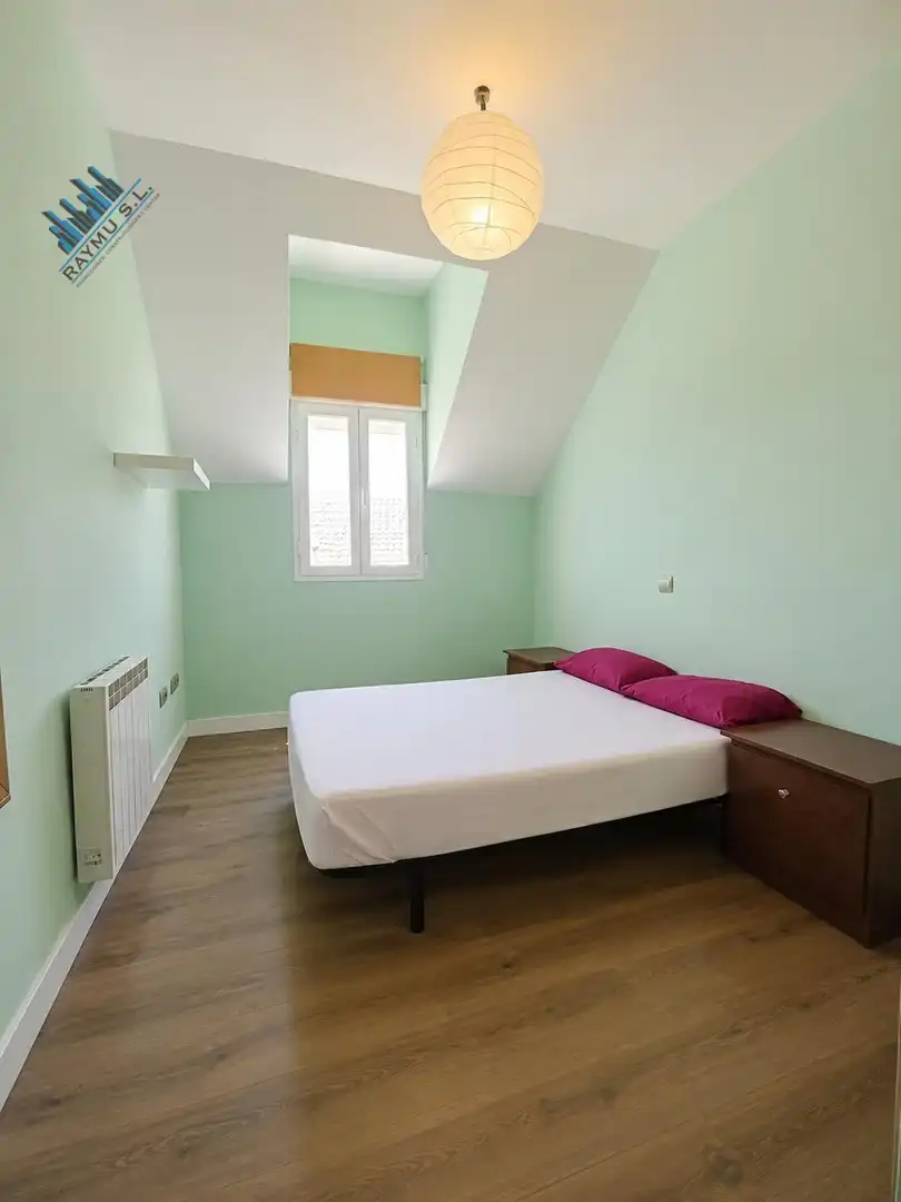 Schlafzimmer von Maisonette zum Verkauf in Velilla de San Antonio mit Heizung