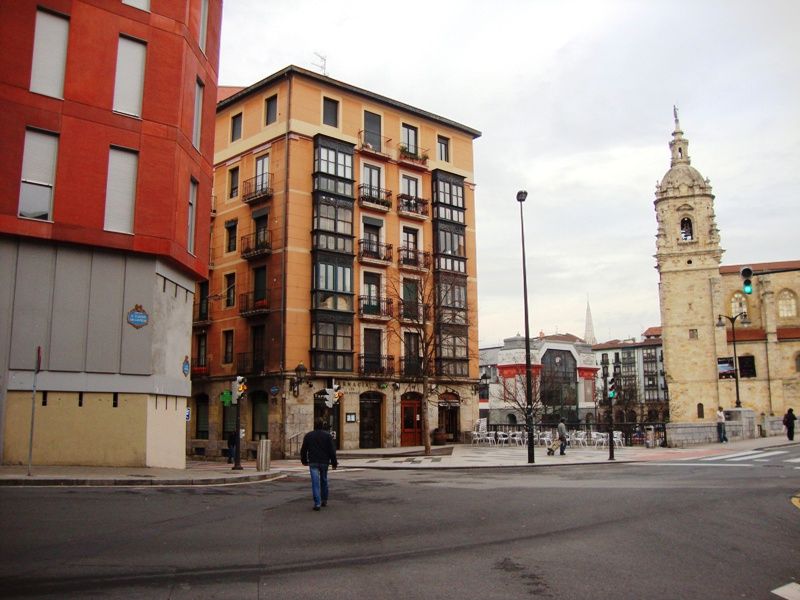 Vista exterior de Pis en venda en Bilbao 