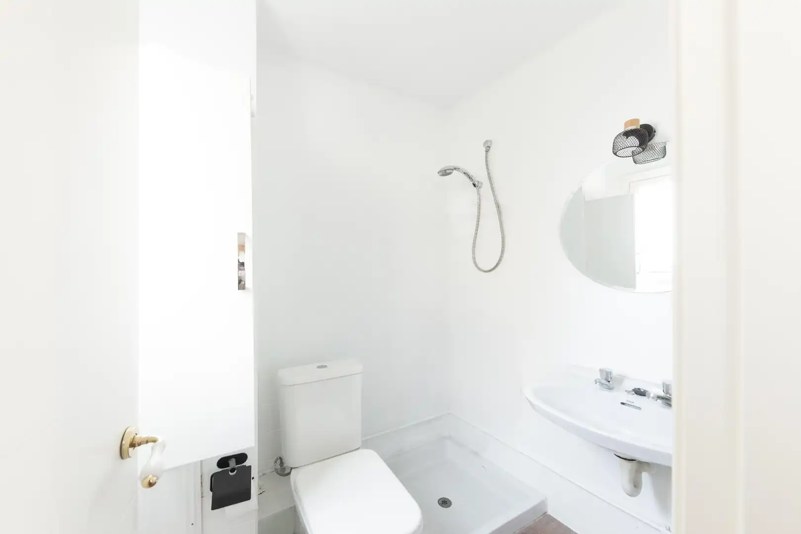 Bathroom of Flat for sale in  Palma de Mallorca  with Air Conditioner, Private garden and Terrace
