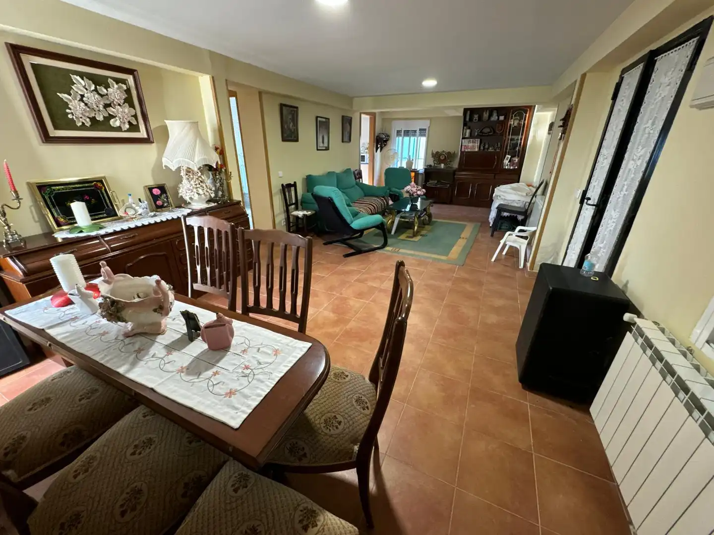 Sala d'estar de Casa o xalet en venda en Chinchón amb Calefacció, Jardí privat i Terrassa