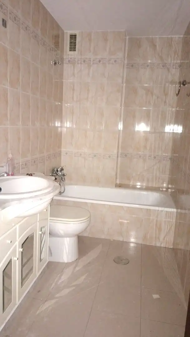 Wohnung zum Verkauf in N/A, -1, Loja