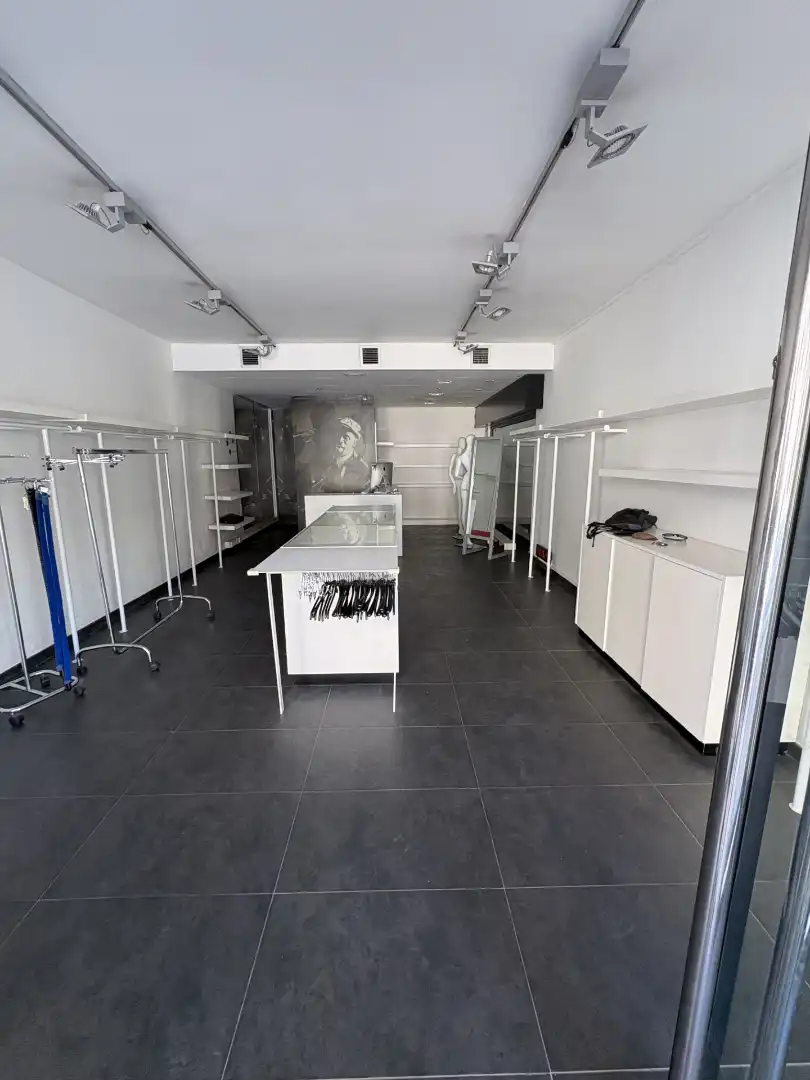 Commercial properties for rent in Súria  with Air Conditioner and Heating