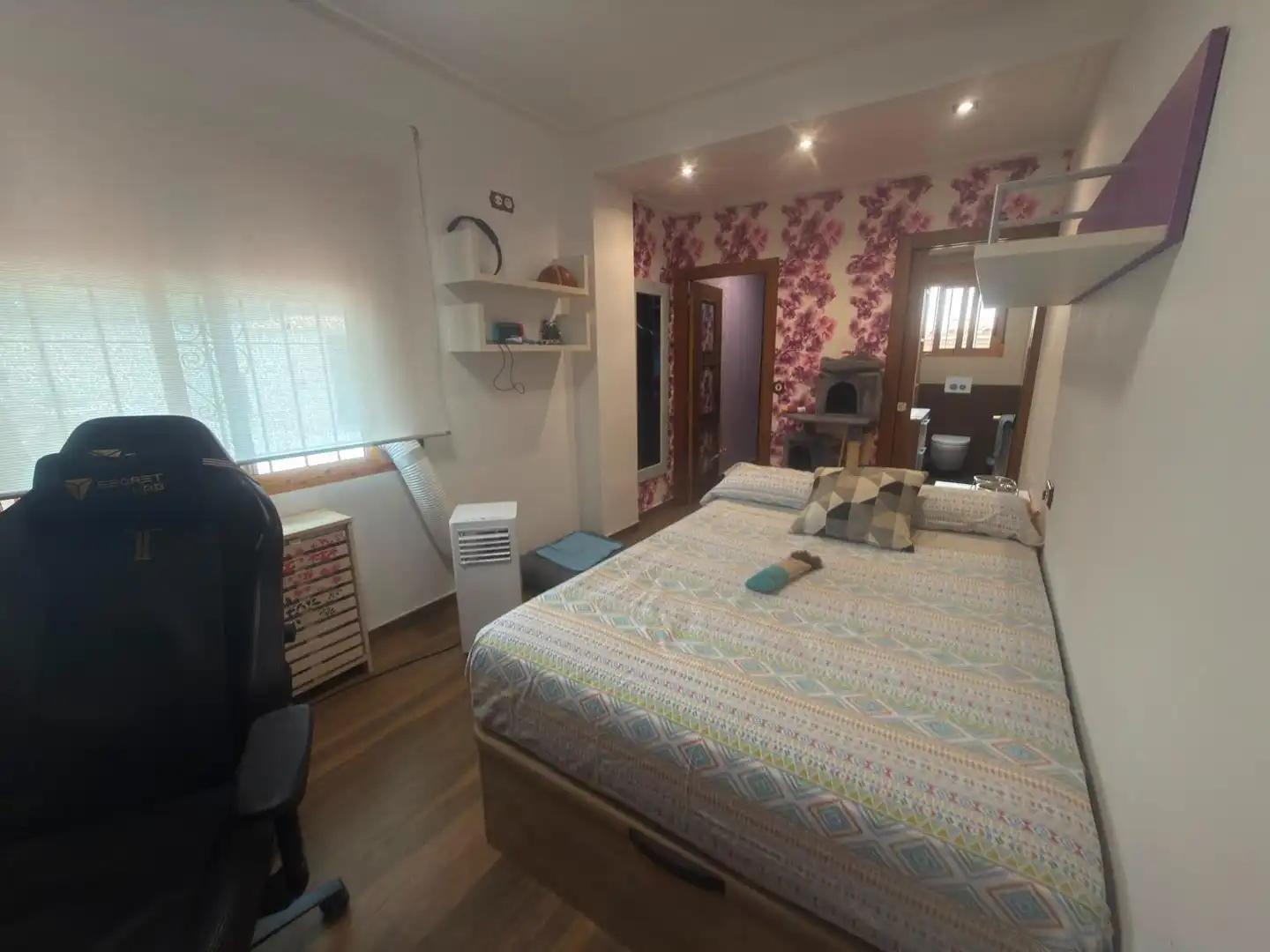Dormitori de Casa o xalet en venda en Alicante / Alacant amb Aire condicionat, Calefacció i Jardí privat