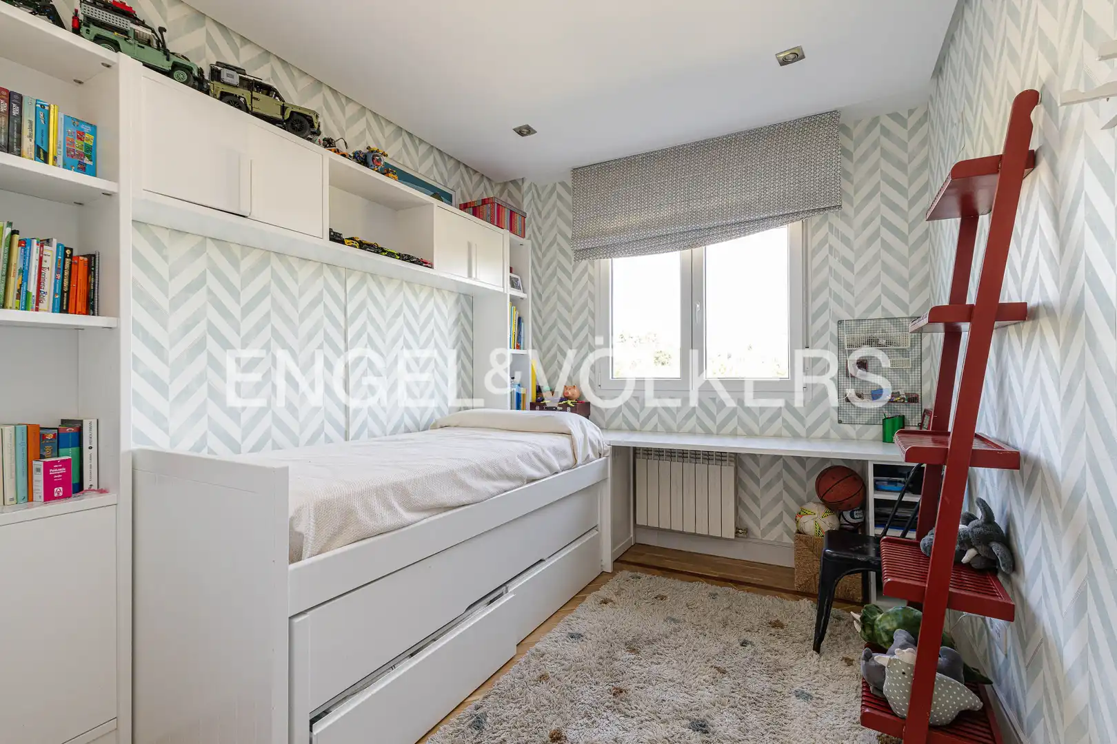 Bedroom of Duplexes for sale in Madrid  with Air Conditioner, Heating and Terrace