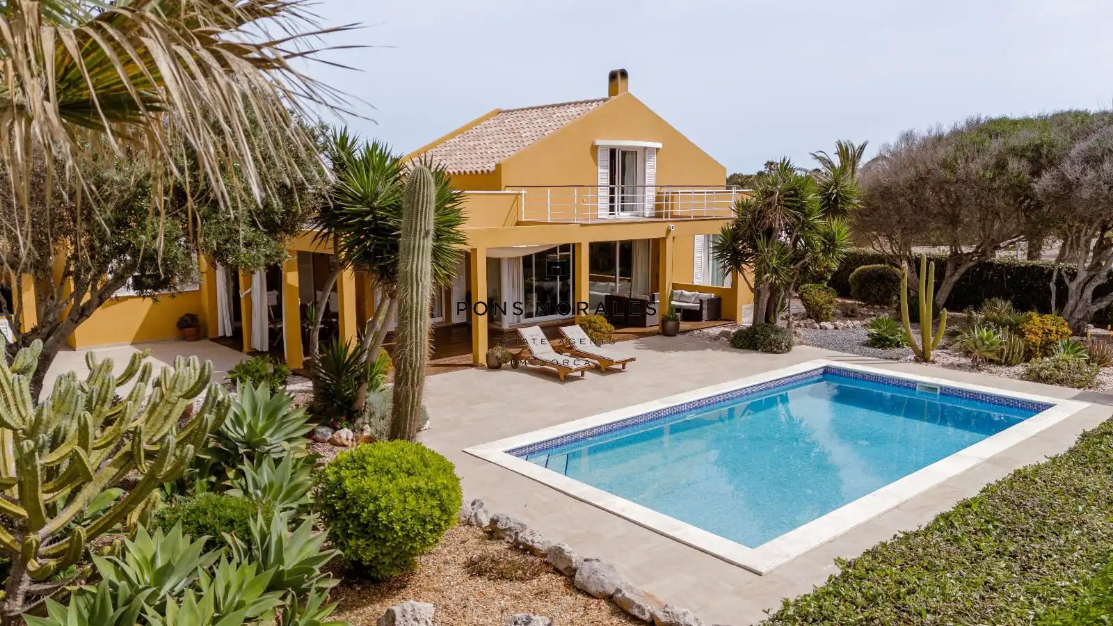 Vista exterior de Casa o chalet en venta en Ciutadella de Menorca con Calefacción, Parquet y Terraza