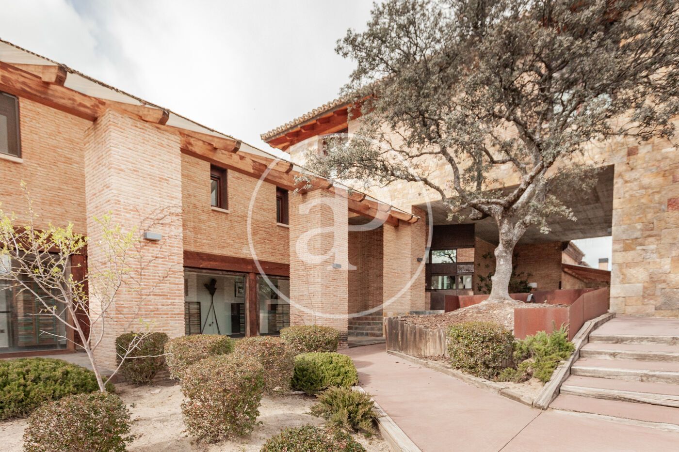 Exterior view of House or chalet for sale in Ciudalcampo  with Air Conditioner, Heating and Private garden