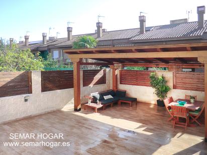 Terrassa de Casa adosada en venda en San Fernando de Henares amb Aire condicionat i Terrassa