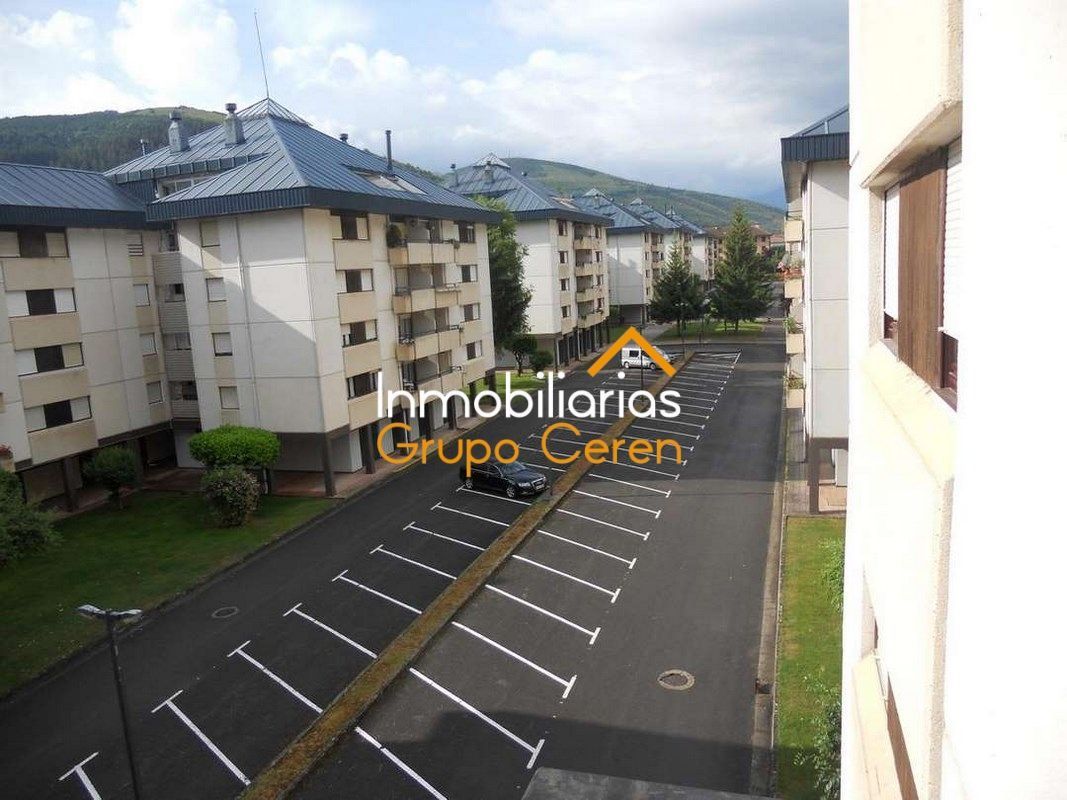 Exterior view of Flat for sale in Ezcaray  with Heating, Private garden and Swimming Pool