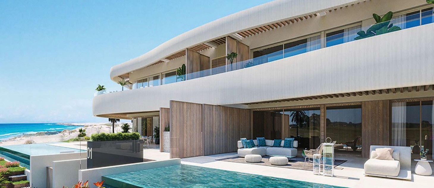 Vista exterior de Apartament en venda en Marbella amb Aire condicionat, Jardí privat i Terrassa