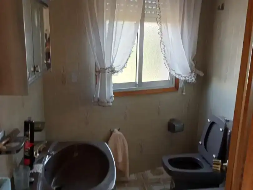 Bathroom of Flat for sale in Cartelle, Ourense
