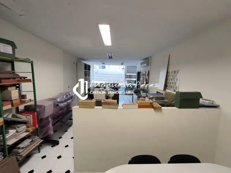 Local comercial en venda a Casco Antiguo, imagen 4