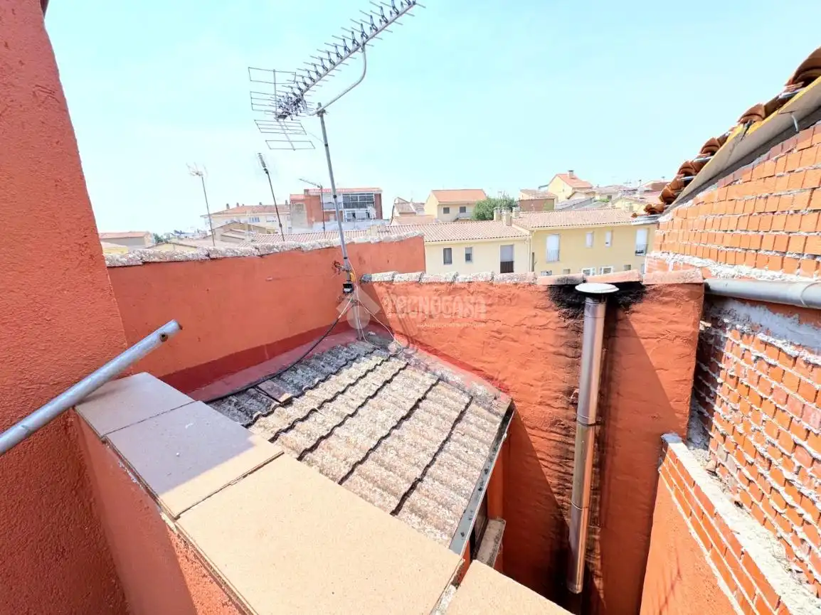Vista exterior de Casa adosada en venta en Torrelaguna