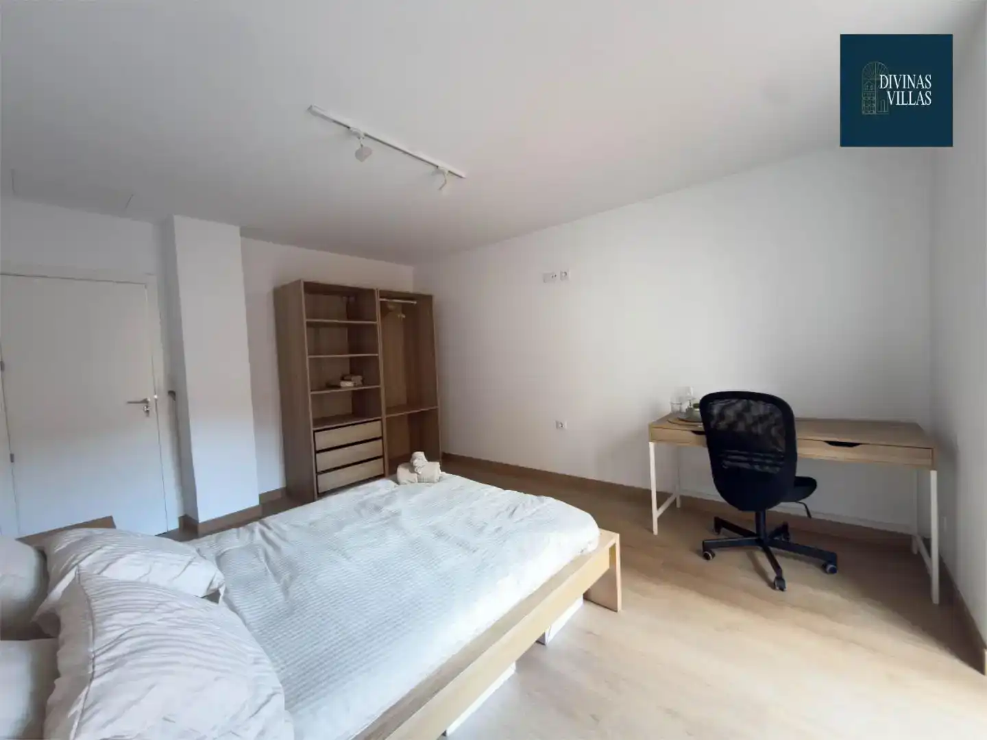 Schlafzimmer von Wohnung zur Miete in  Murcia Capital mit Klimaanlage und Balkon
