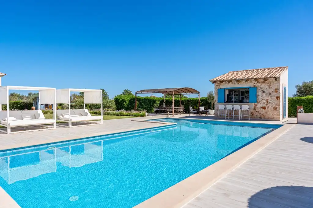 Casa rústica con terraza en venta en Portocolom, imagen 4