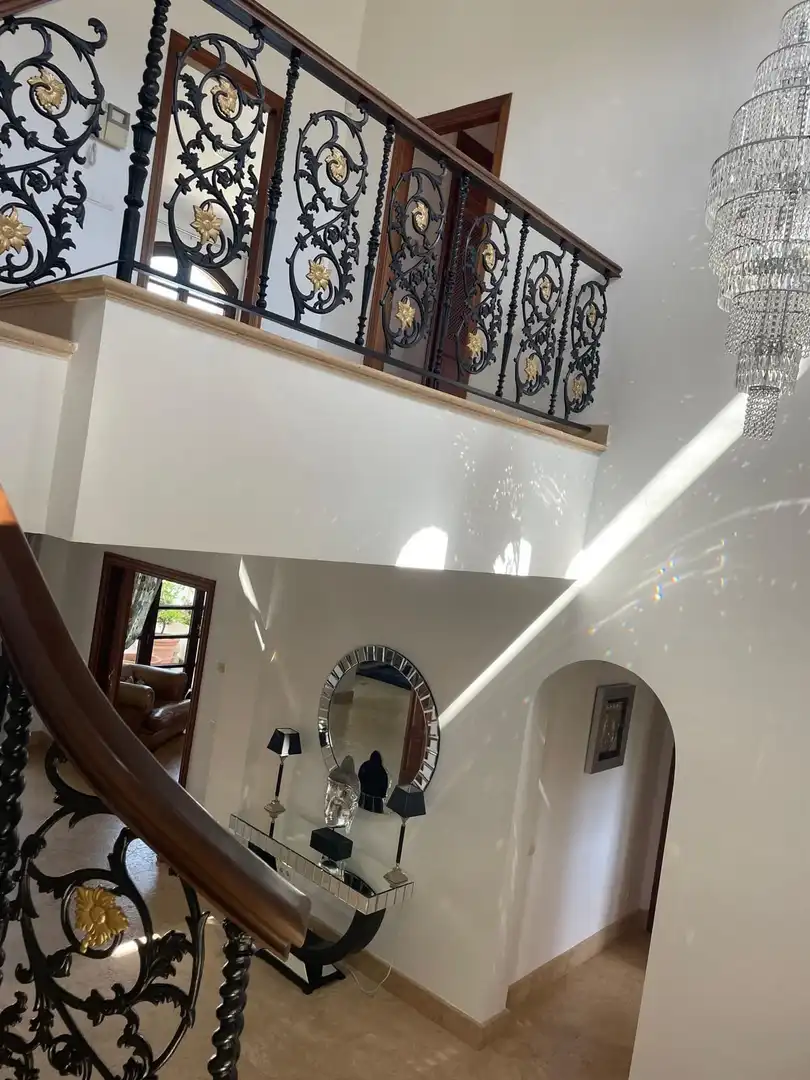 Haus oder Chalet zur Miete in Benahavís mit Klimaanlage, Heizung und Privatgarten