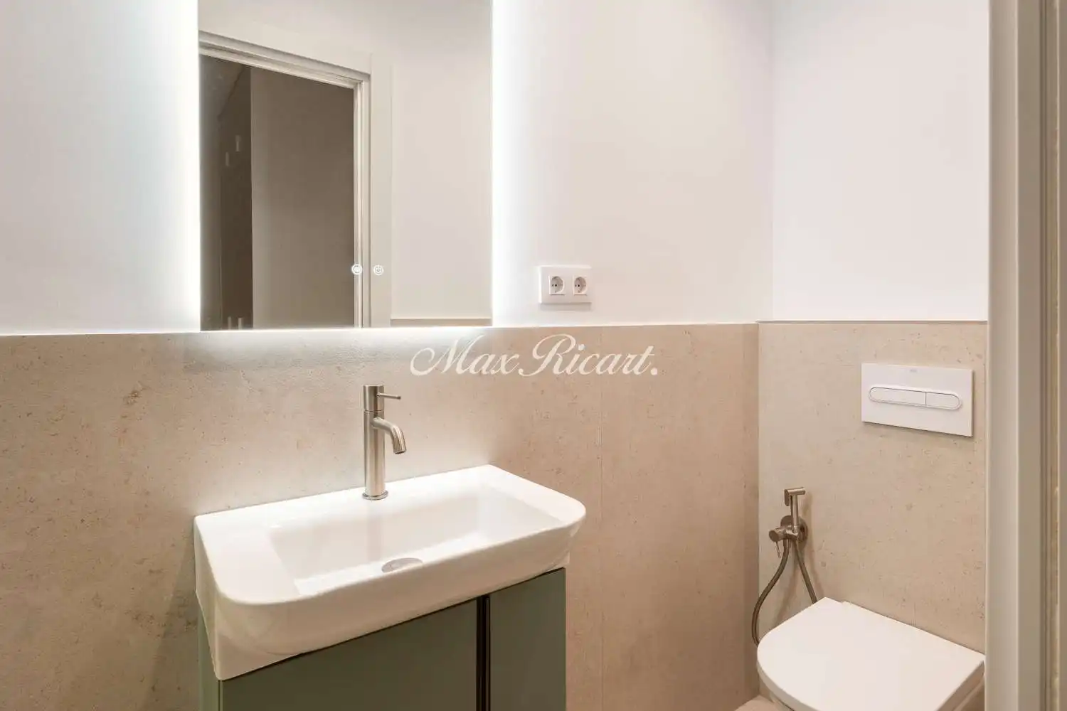Baño de Piso en venta en Barcelona con Aire acondicionado y Calefacción