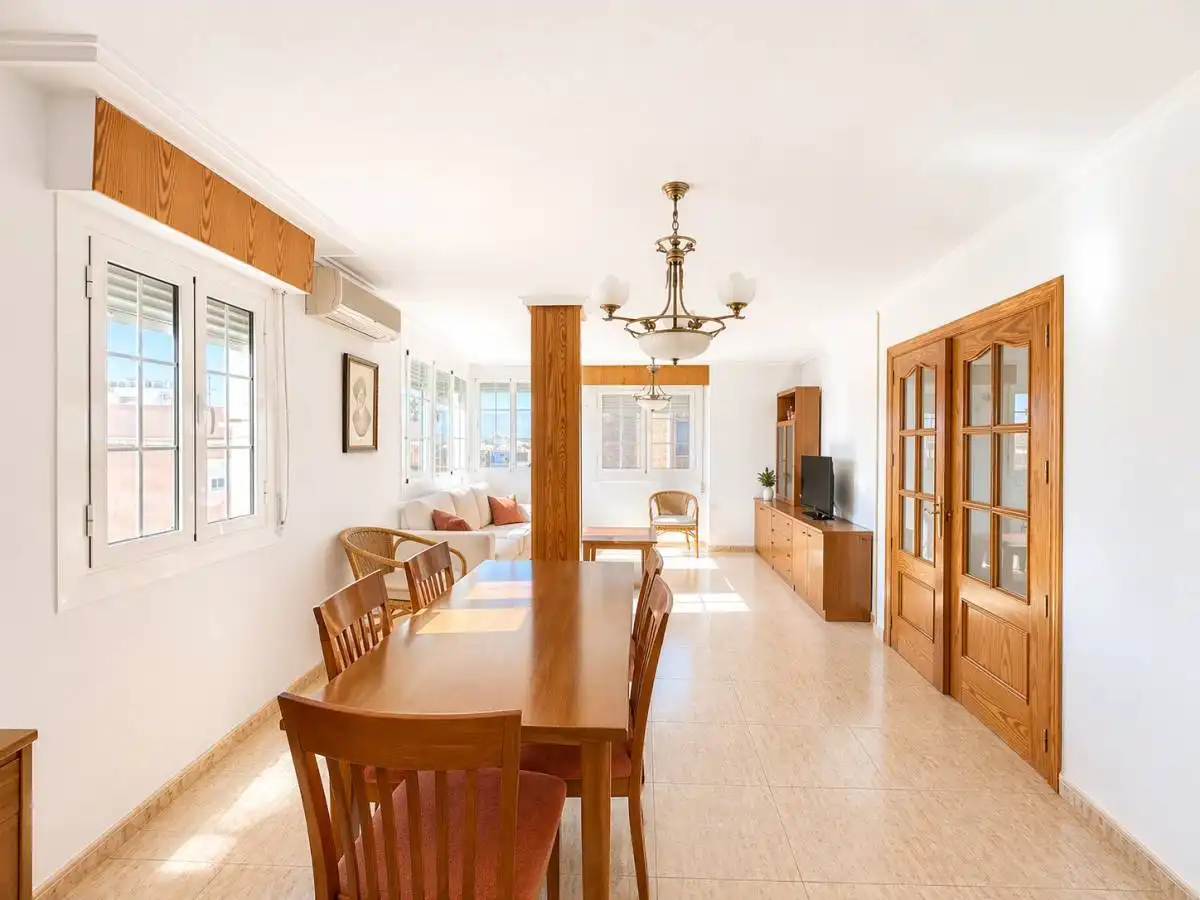 Comedor de Piso en venta en Catral con Calefacción y Amueblado