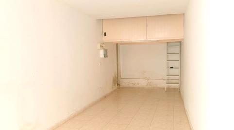 Photo 5 of Premises to rent in Carrer D'alcúdia, Porta, Barcelona