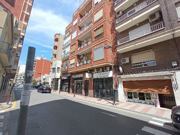 Vista exterior de Pis en venda en Silla