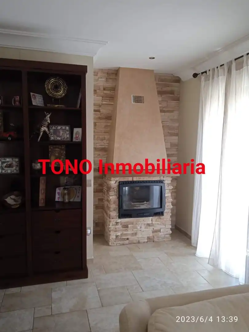 House with terrace for sale in La Luisiana