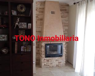 Sala d'estar de Casa o xalet en venda en La Luisiana amb Aire condicionat, Terrassa i Traster