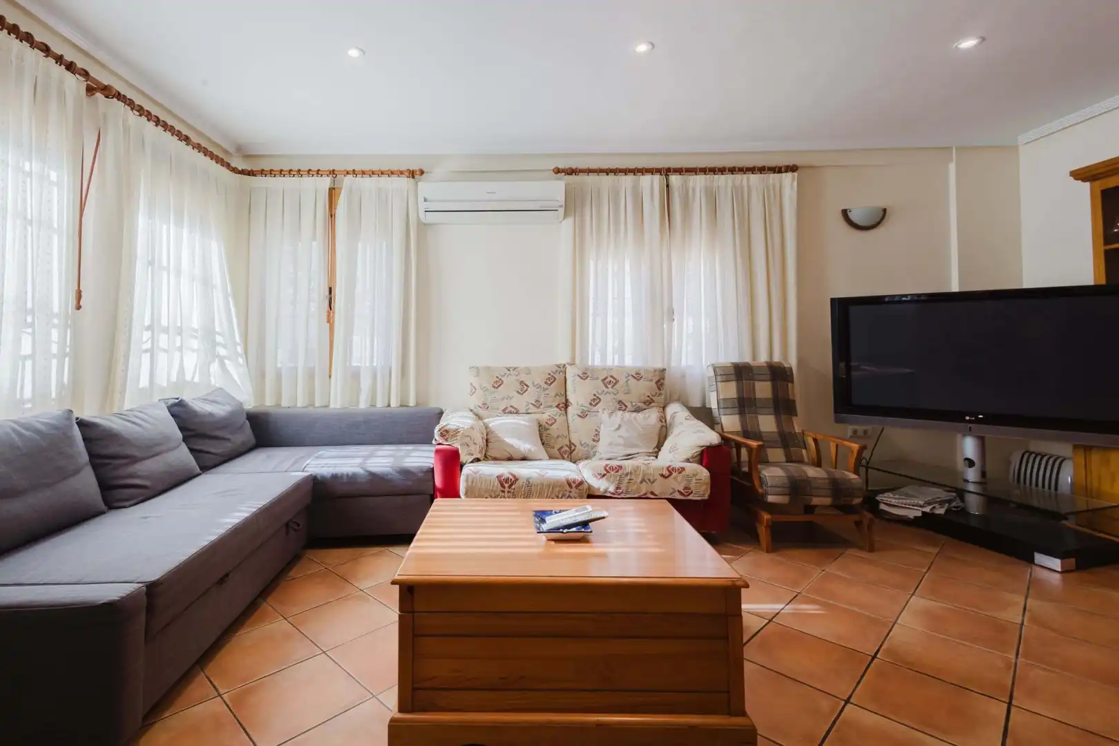 Sala de estar de Apartamento en venta en Torrevieja con Jardín privado