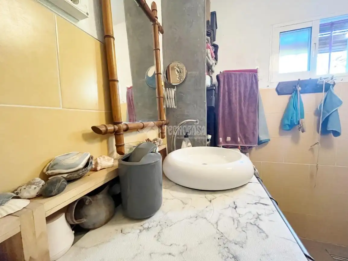 Baño de Finca rústica en venta en Pilas con Aire acondicionado y Calefacción