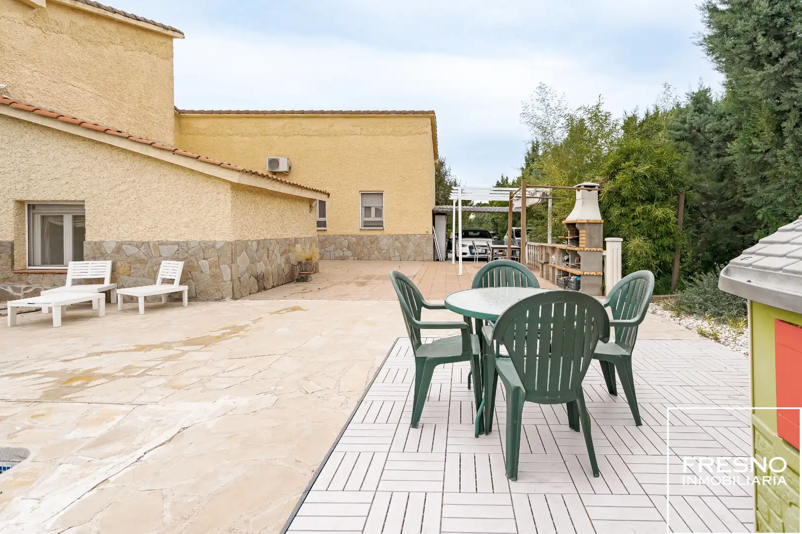 Terrassa de Casa o xalet en venda en Paracuellos de Jarama amb Aire condicionat, Calefacció i Jardí privat