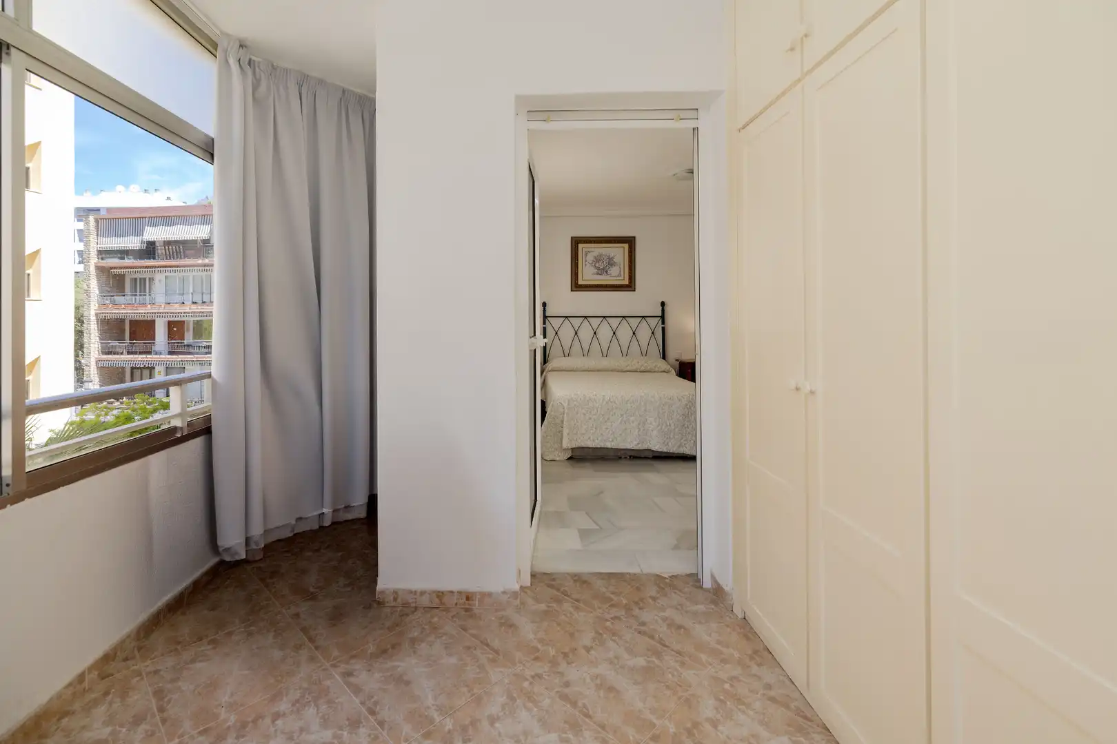 Schlafzimmer von Wohnung zum Verkauf in Marbella mit Klimaanlage und Gemeinschaftspool