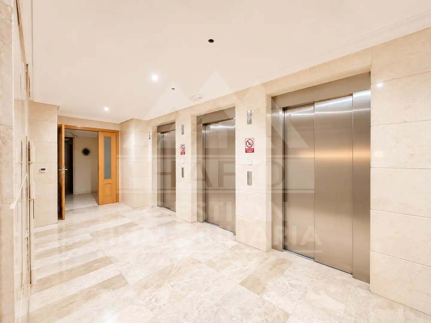 Wohnung zum Verkauf in Madrid mit Klimaanlage, Ofen und Waschmaschine
