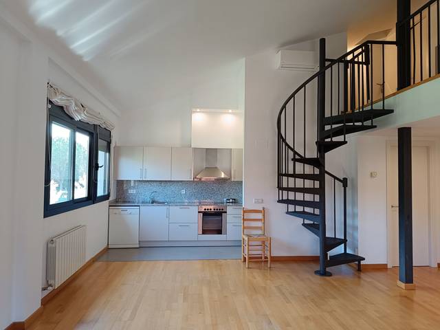 Dúplex en Alquiler en Carrer Antón Agullana en Montilivi