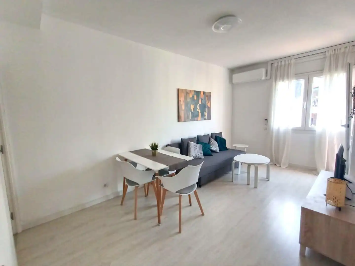 Wohnzimmer von Wohnungen zur Miete in Barcelona mit Klimaanlage, Heizung und Parkett
