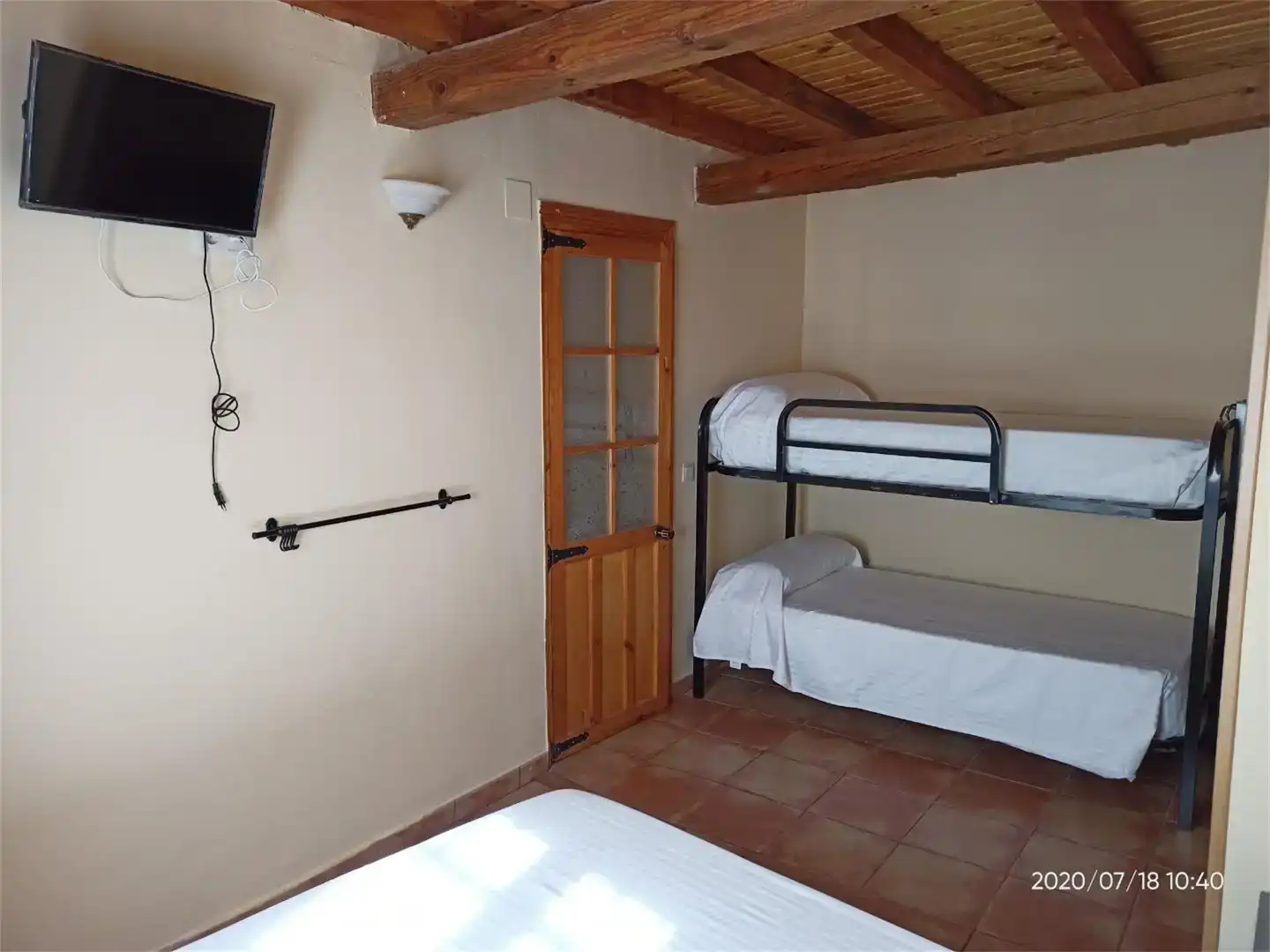 Habitación de Casa adosada en venta en Bohoyo con Trastero, Amueblado y Balcón