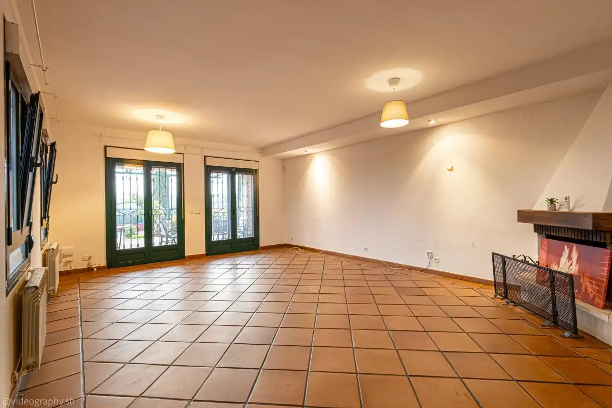 Sala de estar de Casa o chalet en venta en Morata de Tajuña con Aire acondicionado, Calefacción y Jardín privado
