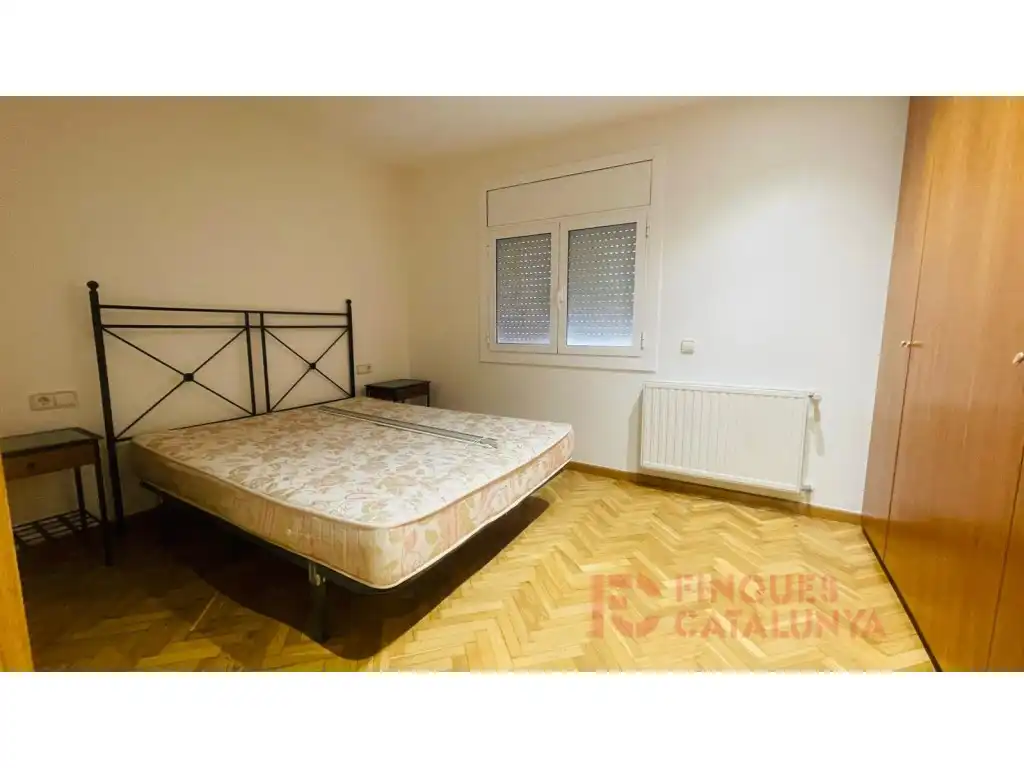 Schlafzimmer von Wohnung zum Verkauf in Girona