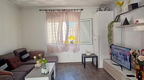 Foto 2 de Casa o chalet de alquiler en Mil Palmeras, Alicante