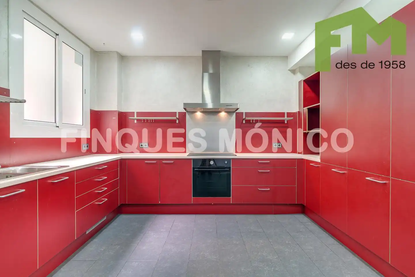 Cuina de Pis en venda en Barcelona amb Aire condicionat, Calefacció i Balcó