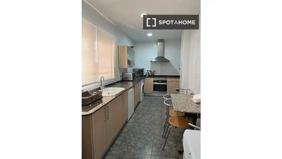 Room in Safranar