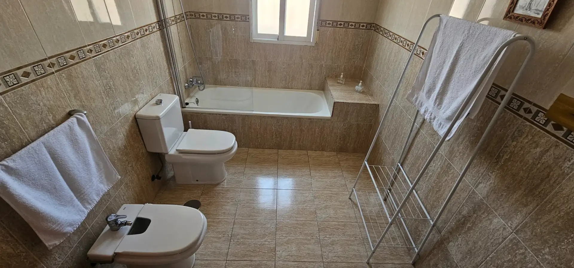 Bany de Casa o xalet de lloguer en Maracena amb Moblat