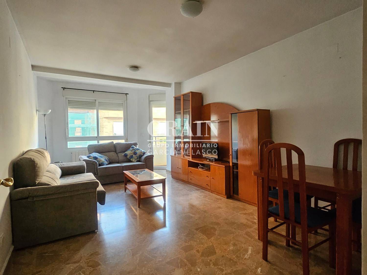 Sala de estar de Piso en venta en  Albacete Capital con Calefacción y Balcón