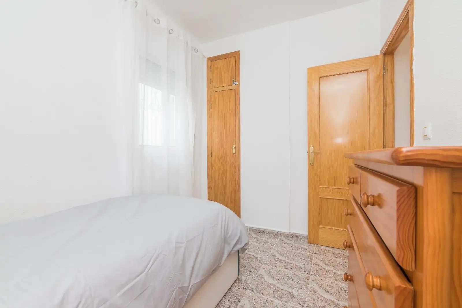 Schlafzimmer von Wohnung zur Miete in Orihuela mit Klimaanlage, Heizung und Terrasse