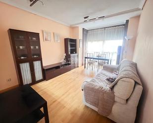 Living room of Flat for sale in  Madrid Capital  with Air Conditioner, Storage room and Furnished