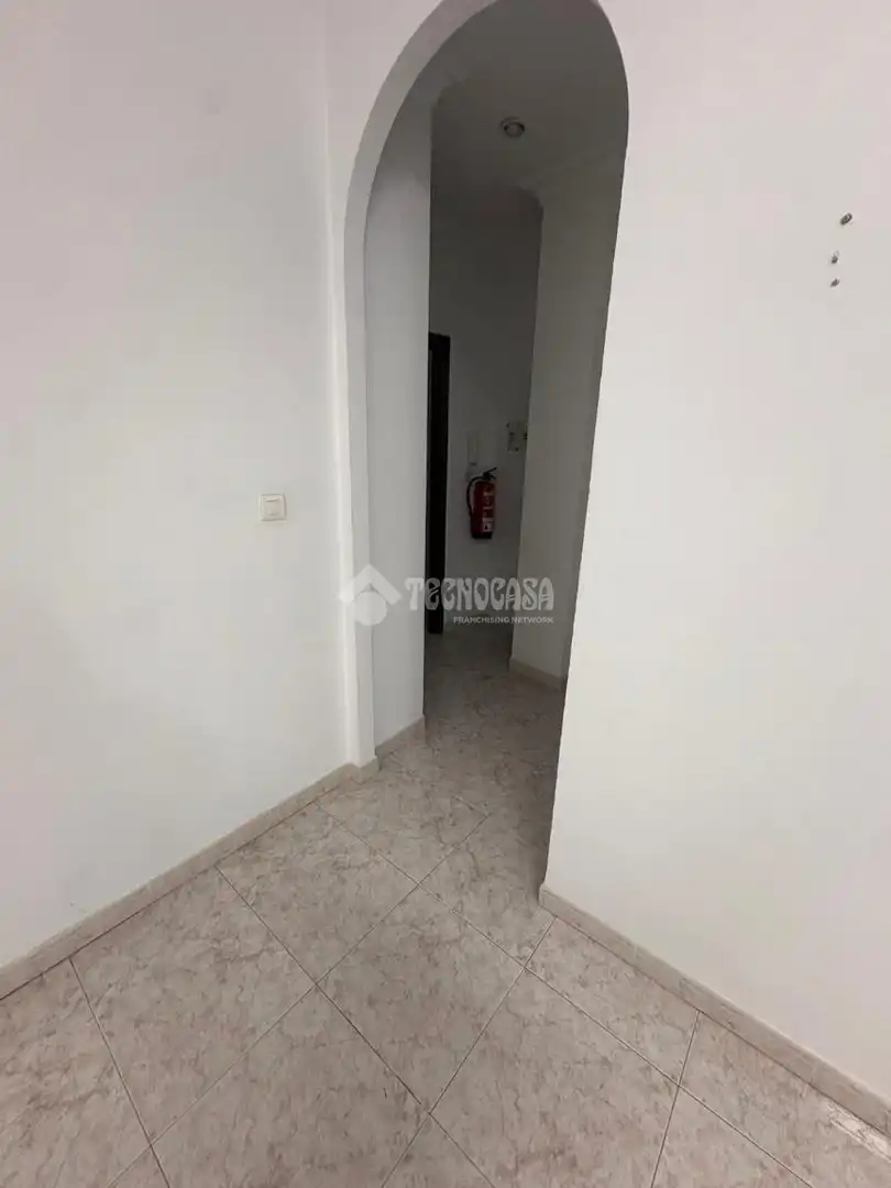 Office for rent in Trigueros
