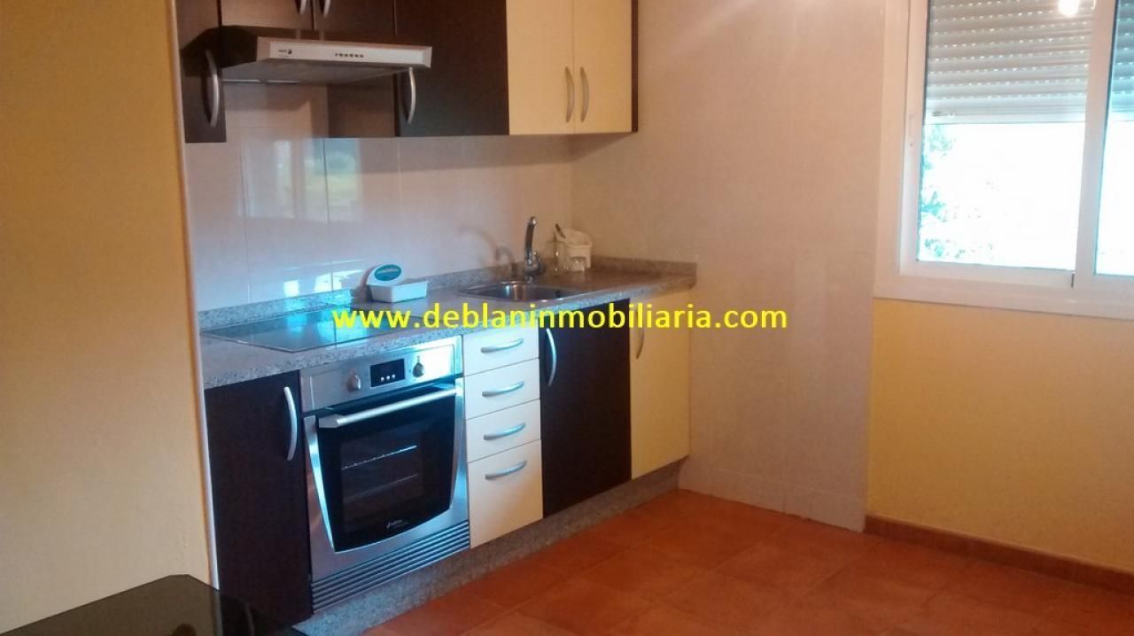Cuina de Casa o xalet en venda en Salceda de Caselas amb Calefacció, Jardí privat i Parquet